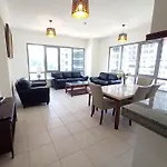 Luxury 1-Br Apt Near Burj Khalifa And Dubai Mall