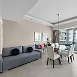 First Class 3Br Expansive Luxury Haven