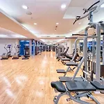 Stunning 1-Bedroom Apartment With Full Burj Khalifa View - 5-Min Walk To Dubai Mall