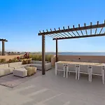 First Class Villa Exclusive & Seaside Splendor