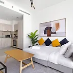 First Class 1Br Sophisticated City Living