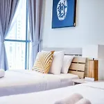 Beautifully Furnished 3Br + Maids - Creek Harbour