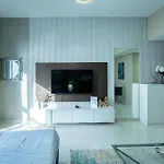 Escape24 Beautiful Studio In Loreto Damac Hills Dubai