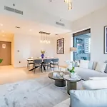 Sumptuous 3Br With Assistant Room At Act One Act Two Tower 2 In Downtown Dubai By Deluxe Holiday Homes