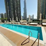 Sumptuous 3Br With Assistant Room At Act One Act Two Tower 2 In Downtown Dubai By Deluxe Holiday Homes