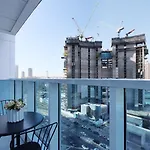 Livbnb - 2 Bedroom City Central Suite In Marina Arcade
