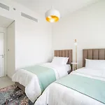 Elegant Escapes - 3B Burj View, Direct Dubai Mall Access