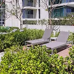 Chic Apartments In Marina Vista Emaar Beachfront