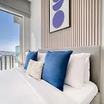 Emaar Beach Front 2Br With Sea & Marina Skyline Views