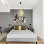 Guestready - Modern Grey With Pool And Gym