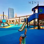 Sky Gardens, Park Avenue, Difc - Mint Stay
