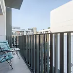 1Br Belgravia Apartment With Pool View