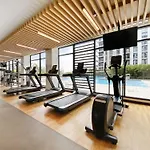 Vayk - Great Location 2 Bd Apartment