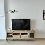 1 Bed Room - Azizi Daisy - Furjan