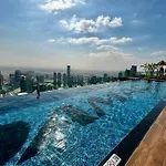 Luxury Stay With Burj Khalifa Views & Infinity Pool