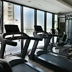 Trophy - The Promenade Suites W Workstation In Jvc