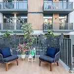 Comfy 1Br At Jvc - Ideal For Family & Friends