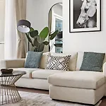 Stonetree - Brand New 1 Bedroom In Prime Location