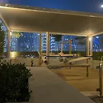 Stunning 2-Bedroom Business Bay Apartment With Burj Khalifa View & Huge Balcony