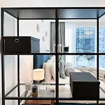 Trophy - Luxurious Studio Apartment In Jlt W Golf Simulator