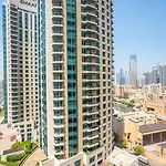Rh- Chic & Sleek Studio Apartment, Near Burj Khalifa