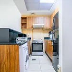Rh- Chic & Sleek Studio Apartment, Near Burj Khalifa