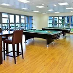 Skyview Haven 2Br & Ocean Breeze