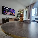 Stunning Apartment, Partial Sea View, Canal Marina View, 5 Min Walk To Jbr Beach And Metro