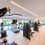 Stunning Renovated Home With Full Burj Khalifa View