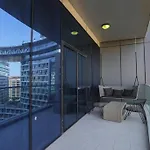 Penthouse Apartment West Beach