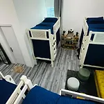 Urban Panda Hostel Marina Dubai