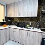 Dubai Marina - Elegant Design 1Bhk Apartment - Iris Blue