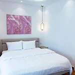 Dubai Marina - 1Bhk Modish Apartment