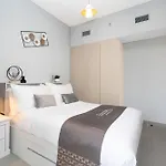 Zada Tower 1Br In Business Bay Near Metro & Burj Khalifa Dubai - Escape 24 Holiday Homes