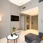 Zada Tower 1Br In Business Bay Near Metro & Burj Khalifa Dubai - Escape 24 Holiday Homes