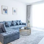 La Vie Jbr By Happy Season