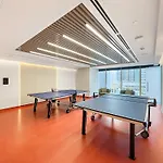 Brand New Luxurious 3Br - Pool, Gym & Uptown Views