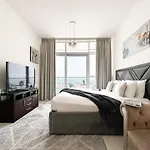 Trophy - Urban Escape Suite