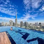 Boulevard 2 Bedroom Family Apartment With Burj Khalifa View And Infinity Pool In 64Th Floor Dubai Downtown