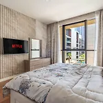 City Walk Apartment Specter