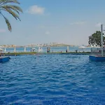 2Bdr Luxury Apartment In Palm