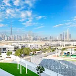 Lux The Burj Khalifa Lagoon View Suite 2