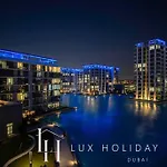 Lux The Burj Khalifa Lagoon View Suite 2