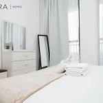 Mira Holiday Homes - Cosy 1 Bedroom In Midtown