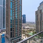 Superb Marina Gate 1 Bed With Balcony