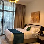 Your Perfect Stay In Jvc