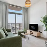 Elegant 2-Br Retreat In Dubai Hills