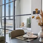 Serene 1Br Getaway In Collective