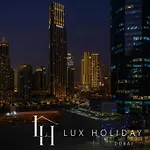 Lux The Bays Edge Canal View Suite