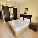 Ensuite Rooms In Coliving Apartments In Marina